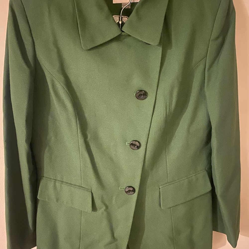 Chic Green Blazer